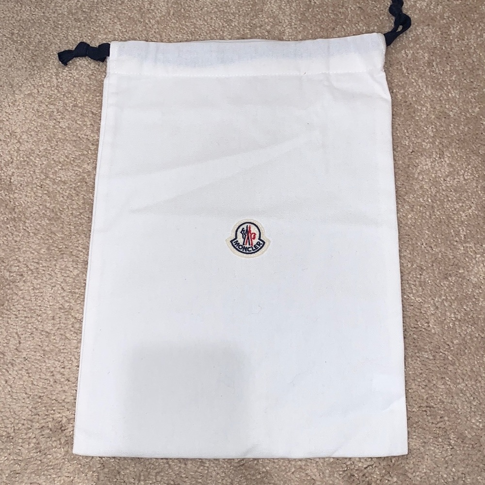 Moncler single shoe duster